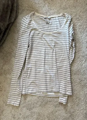 H&M Shirt thumbnail 1