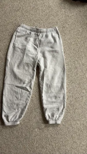 Aritzia TNA Mega Sweatpants Cozy Fleece Jogger thumbnail 6
