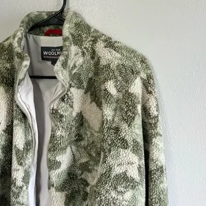 [Woolrich] Vintage Women’s Maple Leaves Jacket- Size Large thumbnail 3