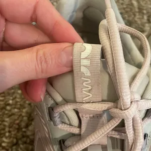 Womens Nike Air Max 270 React Photon Pink thumbnail 13