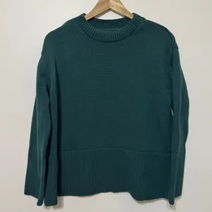 GAP Knit Green Sweater Size Medium Women’s Cotton thumbnail 2