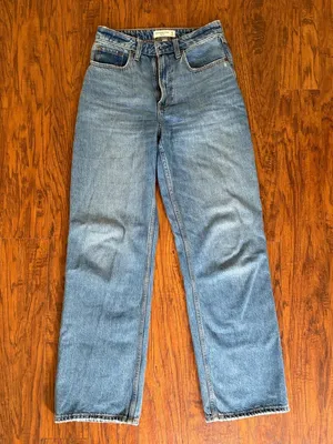 Abercrombie the loose high rise Jean thumbnail 1