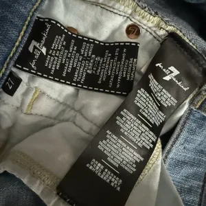 7 For All Mankind Josefina Skinny Boyfriend Jeans Medium Wash Size 27 Button Fly thumbnail 7