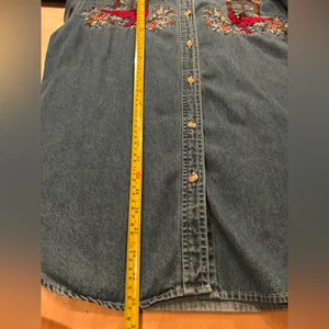 Bobbie Brooks Top Womens Blue Wash Button Up Long Sleeve Size Large. Christmas thumbnail 3
