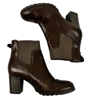 Clark’s Verona Brown Ankle Boots thumbnail 1