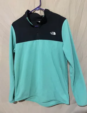 North face long sleeve thumbnail 1