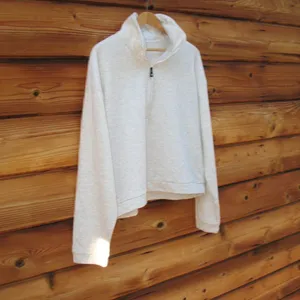 NWOT Zyia Gray Pullover Sweatshirt thumbnail 3