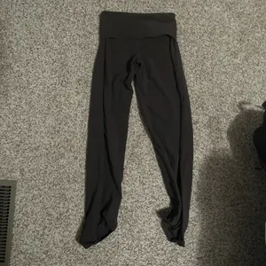 Brandy Melville Priscilla Pants thumbnail 2