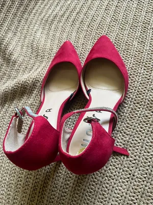Unisa Fuchsia Pointed-Toe Ankle-Strap Heels thumbnail 3