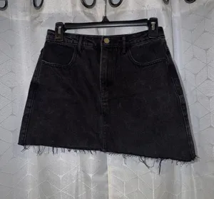 Missguided Black Denim Skirt thumbnail 1