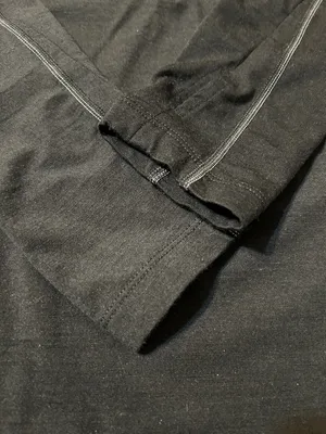 Icebreaker Black and Gray Merino Bodyfit Zone 1/4 Zip Top Size Medium thumbnail 4