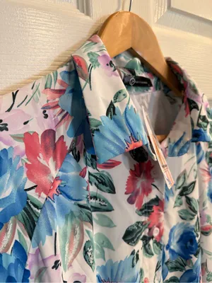 Pretty Garden Button-Front Floral Midi Dress in Blue & Pink thumbnail 3