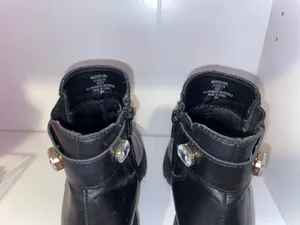 Steve Madden Chelsea Boots thumbnail 4