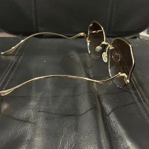 Elegant Brown Sunglasses thumbnail 3