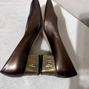 Joel Parker Italy Bronze Metallic Leather Block Heel Pumps Greek Key Detail sz 5 thumbnail 8