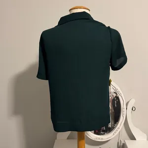 💜Lulu's Deep Green Button-Down Shirt thumbnail 3