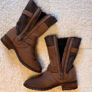 UGG Brown Oregon Stout Mid Shaft Buckle Zipper Boot thumbnail 2