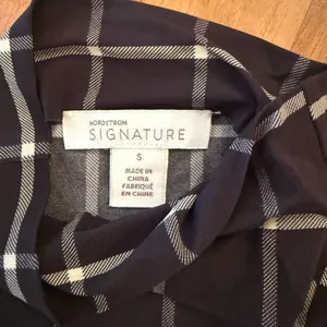 Nordstrom signature turtle neck slinky long sleeve black ivory‎ check out size S thumbnail 3