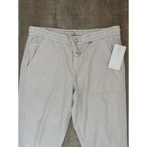 NWT Athleta Farallon Jogger Birch Grey Womens 12P Neutral Active Travel Pants thumbnail 7