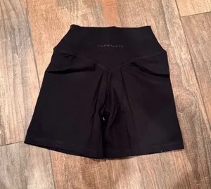 Alphalete Alphalux Wonder Shorts 6” thumbnail 1