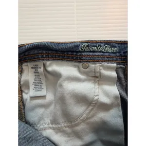 American Eagle‎ Favorite Fit Flare Jeans Medium Wash Distressed 6 Reg 100 Cotton thumbnail 6