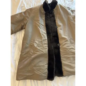 VTG faux fur Coat Reversible Chocolate Brown Beige Old Money thumbnail 9