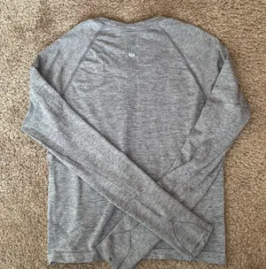 Lululemon Swiftly Tech Long Sleeve 2.0 Waist Length thumbnail 3