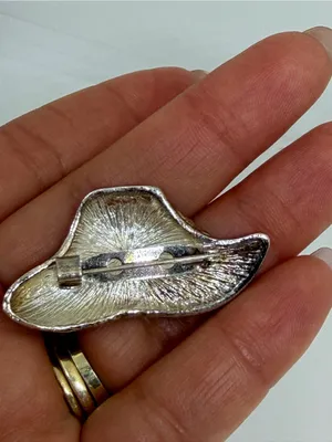 Vintage Red Enamel Hat Brooch Rhinestone Western Statement Pin thumbnail 3