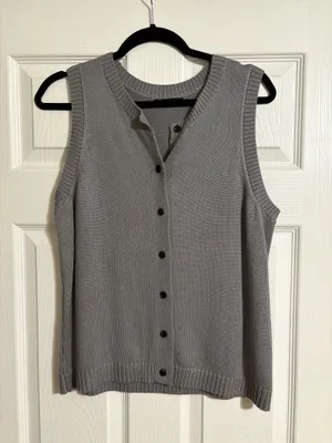 Oversized Grey sweater vest  thumbnail 2