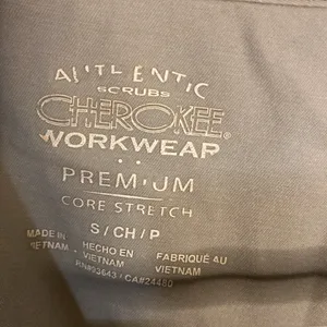 Cherokee workwear size S scrub nurse top with pockets gray thumbnail 2