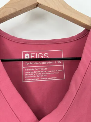 Figs xs pink scrub top thumbnail 2