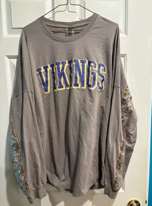 Gameday Couture Vikings long sleeved sequence tshirt top XXL gray taupe thumbnail 1