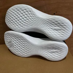 Skechers Women's Black Trainers thumbnail 6
