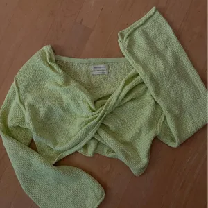 Urban Outfitters Top thumbnail 2