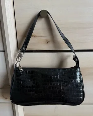 Shein Black Crocodile Baguette Bag thumbnail 1