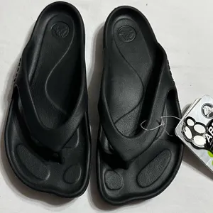 Crocs Women’s Black Moulded Flip Flops‎ Size w4 Comfort thumbnail 3