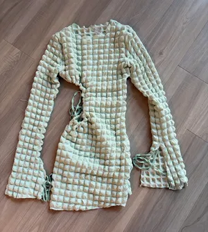Green cut out dress thumbnail 1