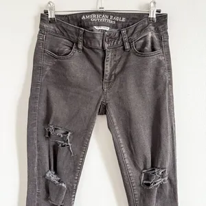 American Eagle Black Distressed Super Stretch Skinny Vintage Collection Size 2 thumbnail 3