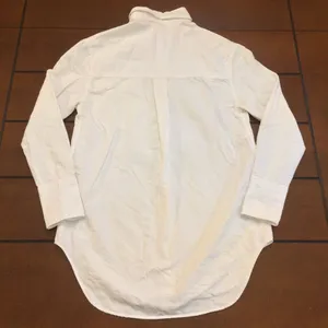Kotn women’s white button up long sleeve small thumbnail 3