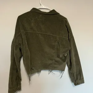 American Eagle Olive Corduroy Raw Hem Cropped Jacket thumbnail 6