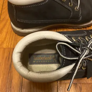 Timberland Women's Nellie Double‎ Black Nubuck Mid Boots 23312 Size 8.5 thumbnail 3