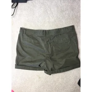 Shorts 10 Banana Republic thumbnail 5