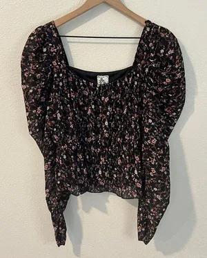 Sadie & Sage Textured Chiffon Floral Print Puff Sleeve Top Peasant Size‎ M thumbnail 1