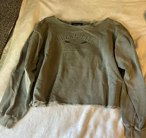 Ocean city crewneck size medium Gray thumbnail 1