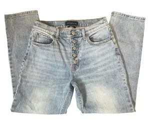 Aeropostale Mom Jean Light wash button up fly thumbnail 1