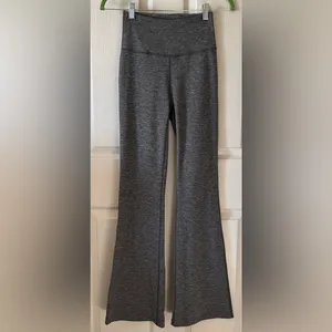 Lululemon‎ Groove Flared Pant 32” in Heathered Black Size 4 thumbnail 8