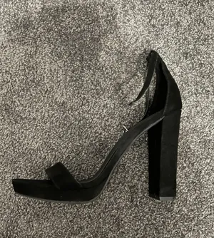 Forever 21 Suede Block Heels thumbnail 2