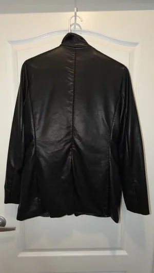 Windsor black faux leather blazer in size M #blazer #fauxleather thumbnail 7