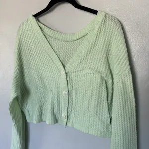 Shein Mint Green Waffle Knit Cropped Button Cardigan Sweater 1XL thumbnail 3