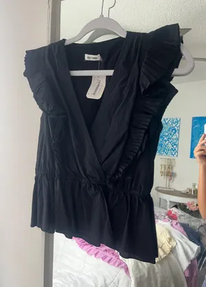 Boutique top thumbnail 1